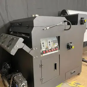 A machine that is sitting in the floor.